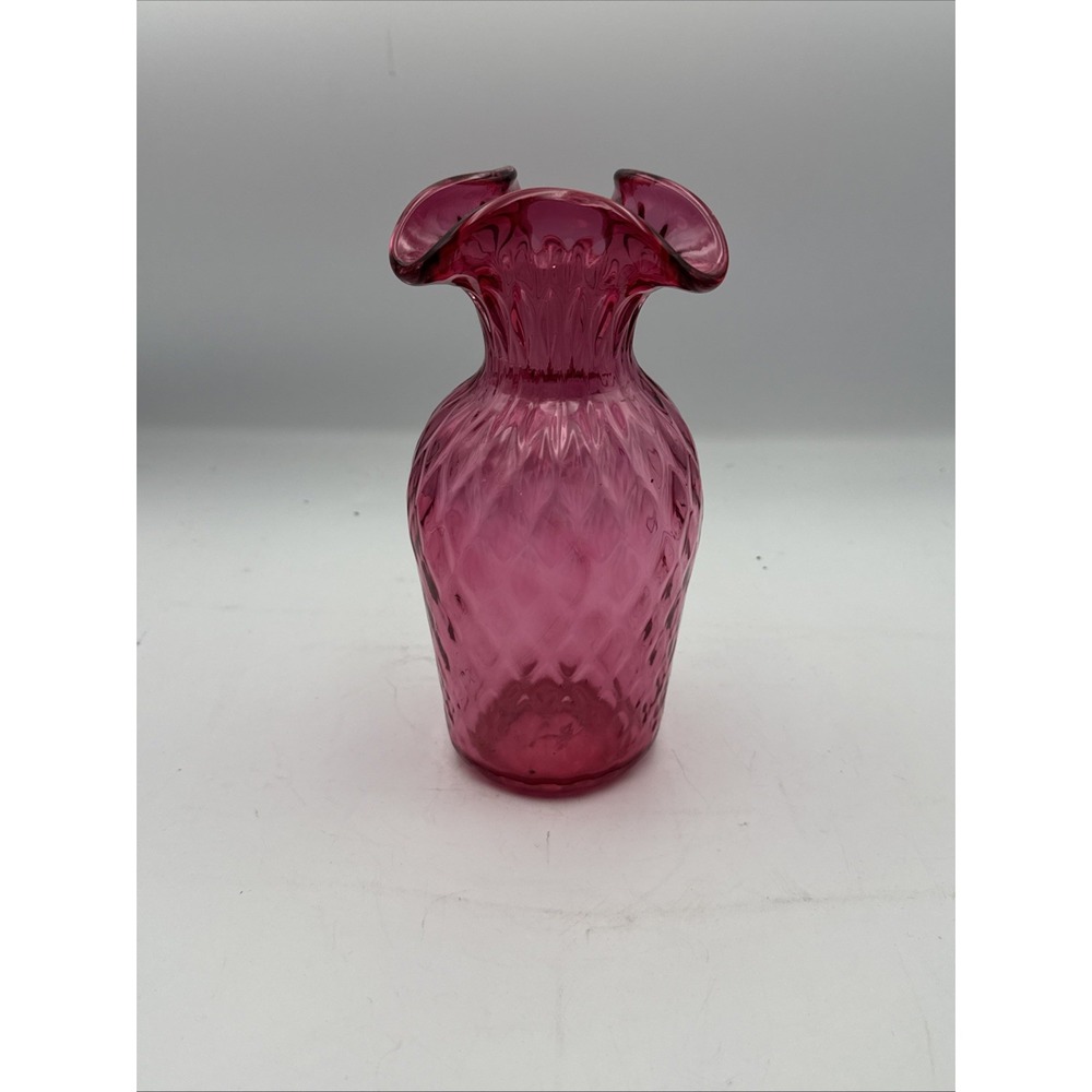 Vintage Hand Blown 8" Cranberry Glass Vase w/ Scalloped Rim & Diamond Pattern - Picture 6 of 14